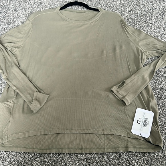 ZYIA Tops - NWT Zyia French Clay Hadley Long Sleeve